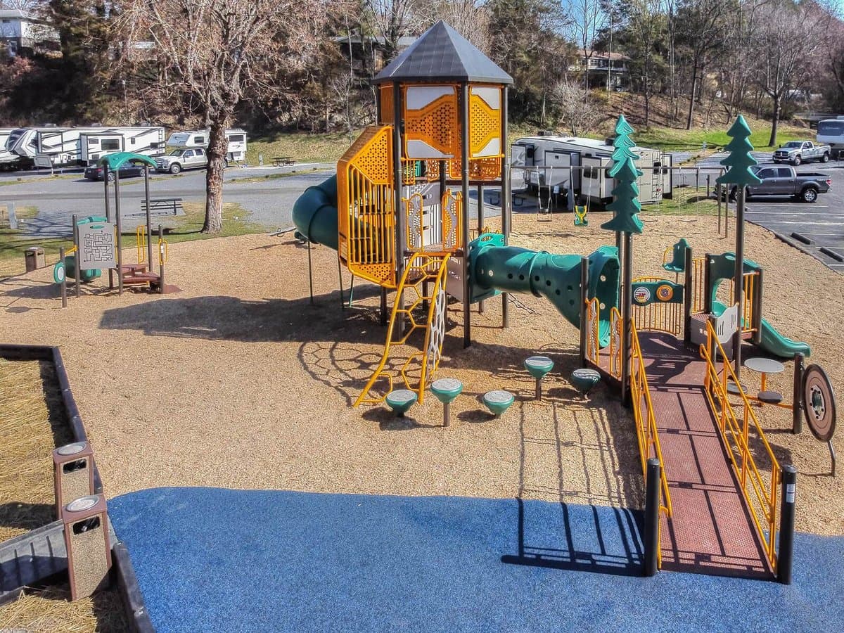 Camp Riverslanding (Pigeon Forge, Tennessee) photo