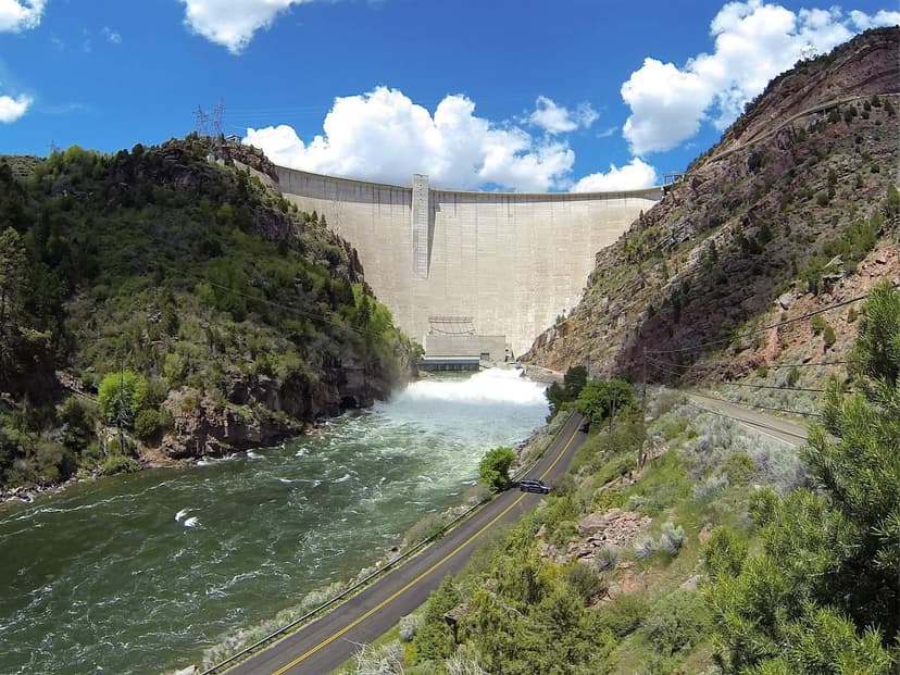 Dutch John Resort RV Park & Campground