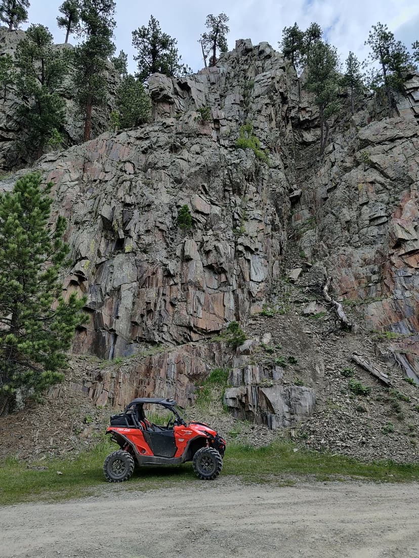 Larsson's Crooked Creek RV Resort, Lodge and Cabins