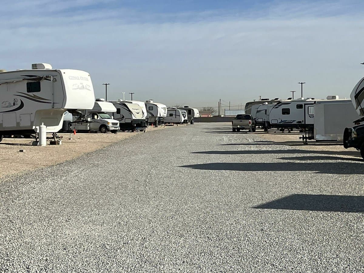 Coyote Flats RV Park (Carlsbad, New Mexico) photo