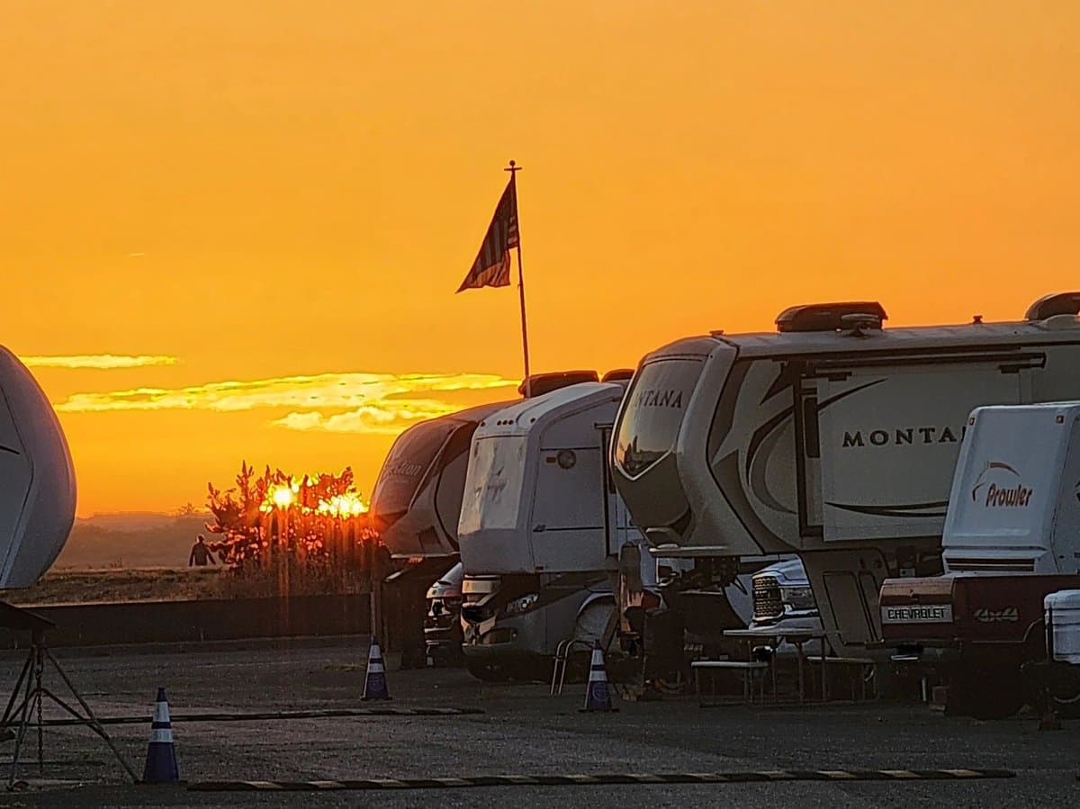 Johnny's At The Beach, formerly Johnny's Marina & RV Park