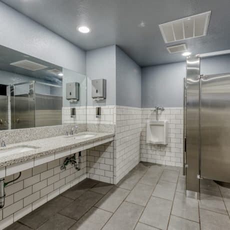 Sacramento River RV Park (Redding, California) photo