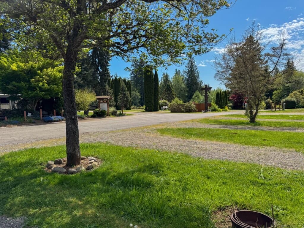 Harmony Lakeside RV & Cabins Resorts (Silver Creek, Washington) photo