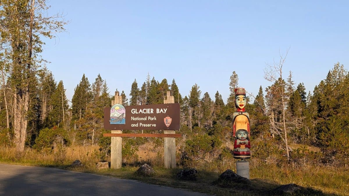 Hollywood Farms RV Park (Gustavus, Alaska) photo