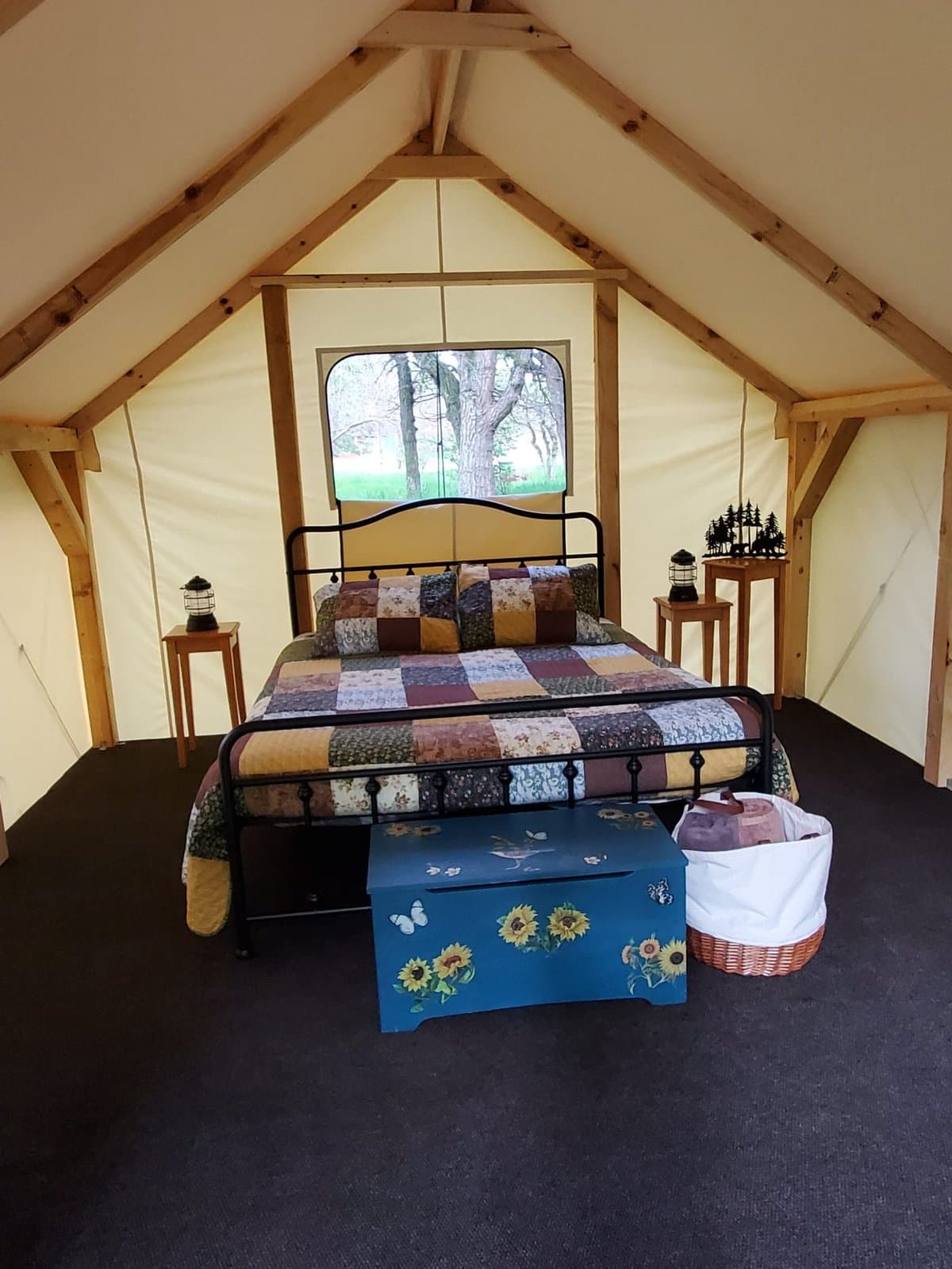 Bear Den Cabins & Camp (Hermosa, South Dakota) photo