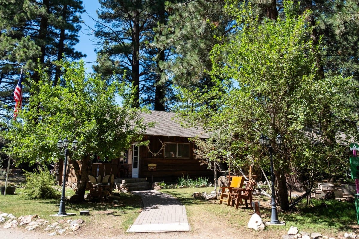 Hunewill's Doc and Al's Resort (Bridgeport, California) photo