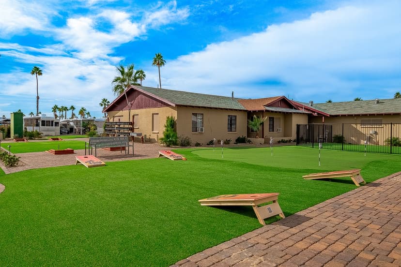 Desert Holiday RV Resort