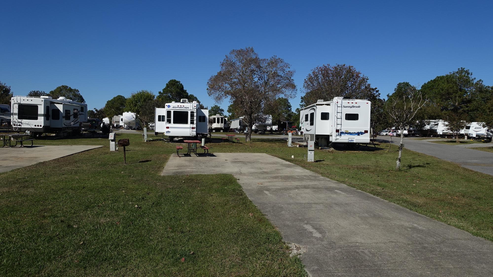Gulf Breeze RV Resort - Gulf Shores, AL