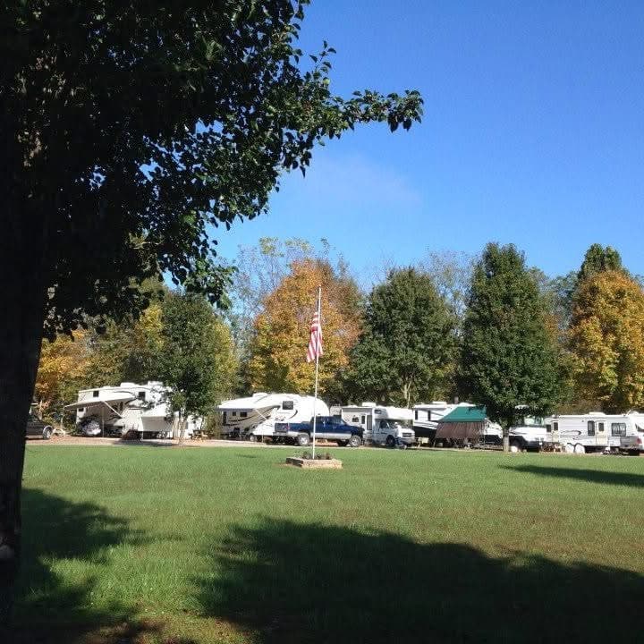 Riverbend RV Park-Campground by Hickory Knob Farms