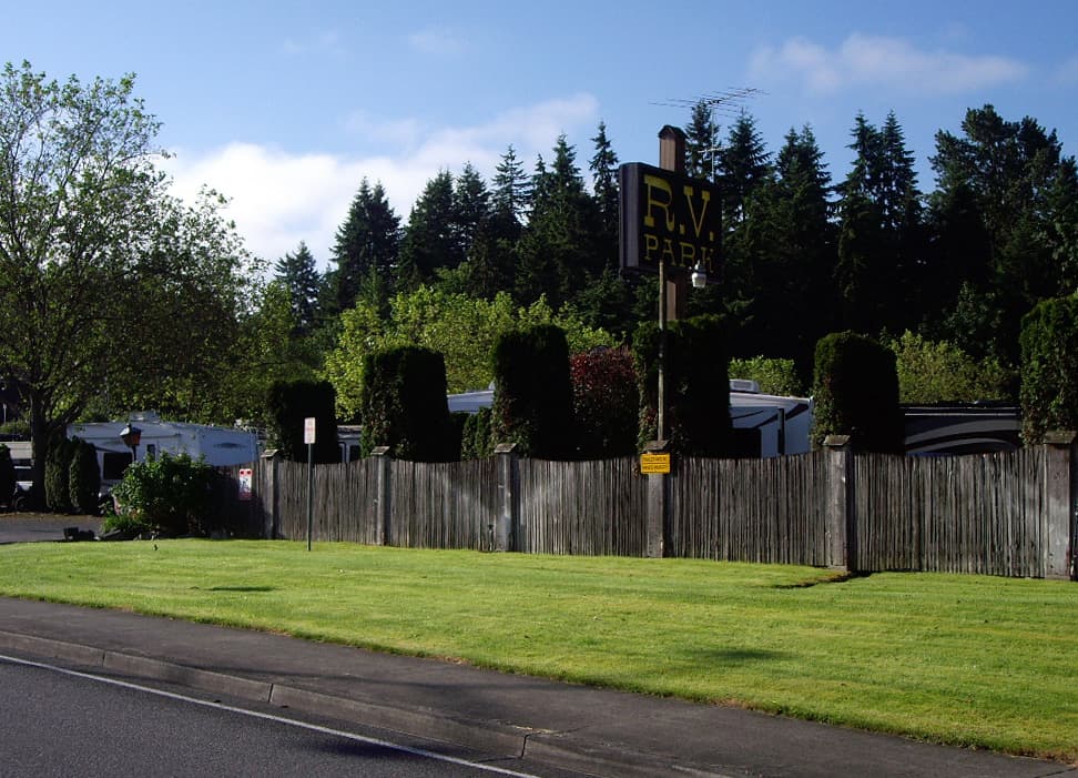 Trailer Inns RV Park - Bellevue