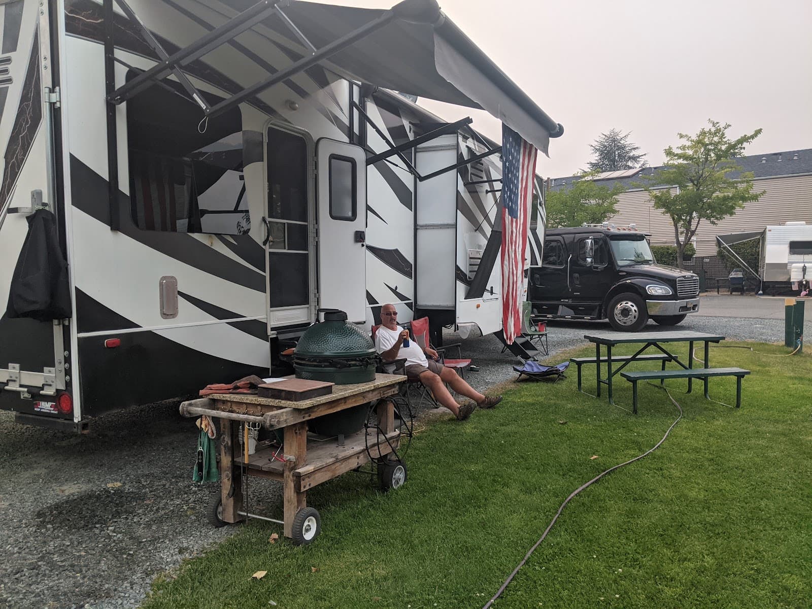 Rogue Valley Overnighter RV
