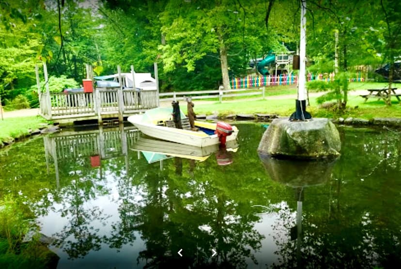 Country Bumpkins Campground and Cabins