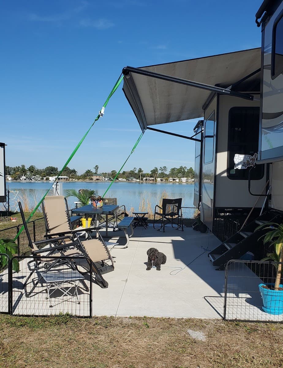 Water's Edge RV Resort