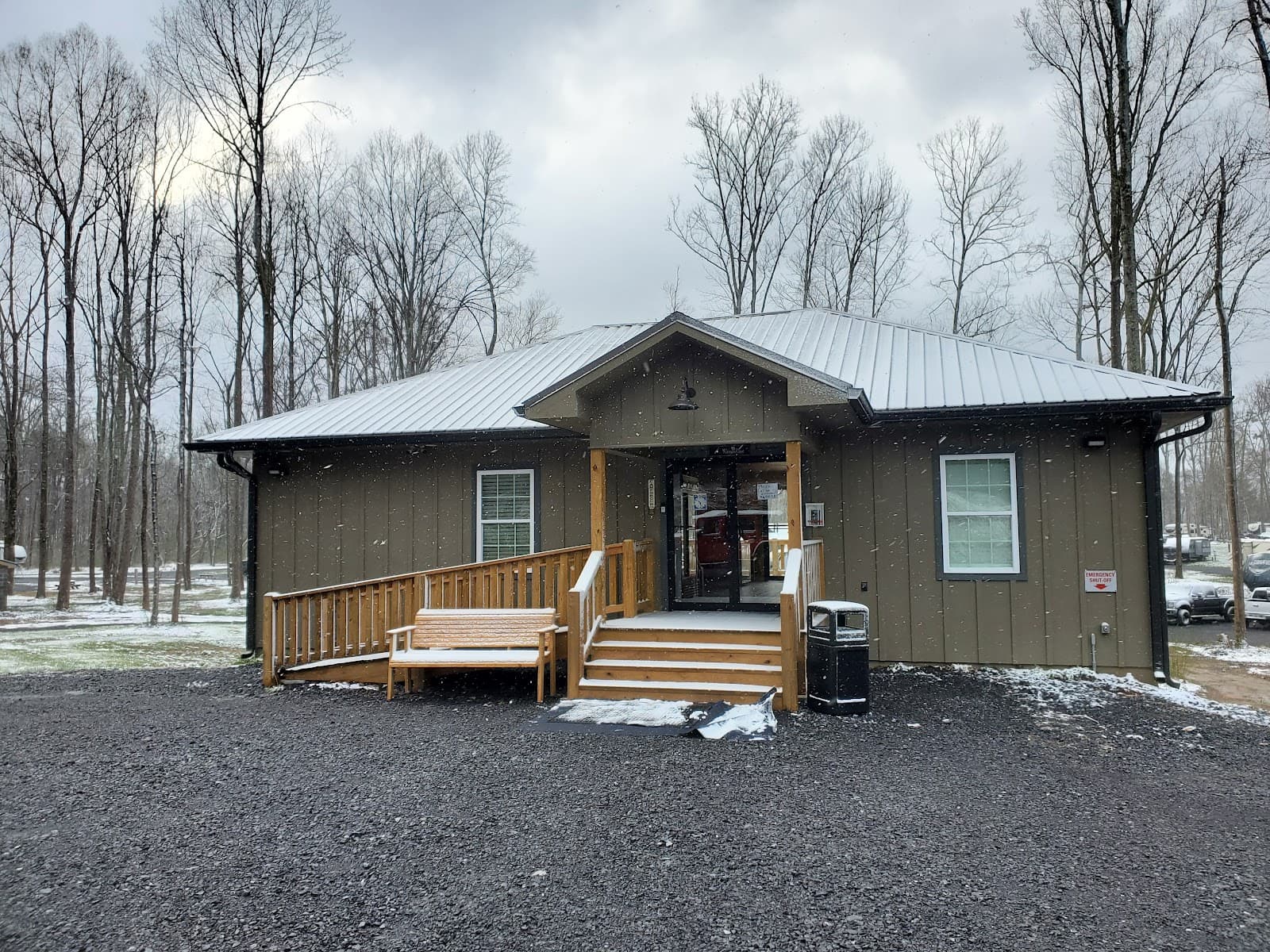 411 River Rest Campground