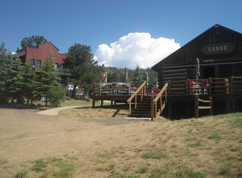 Elk Meadow Lodge and RV Resort