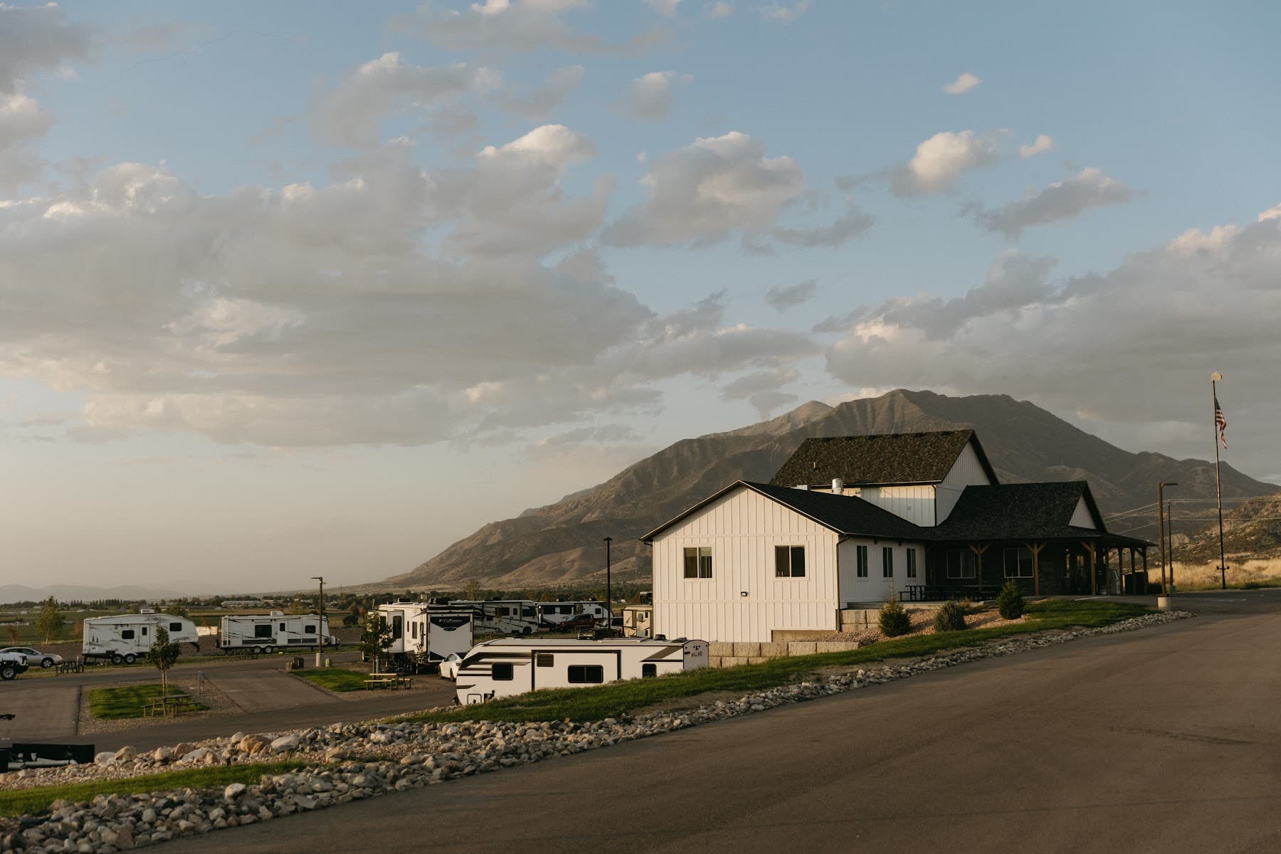 Rollin' Home RV Park