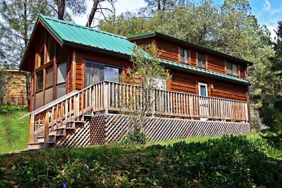 Yosemite Pines RV Resort & Family Lodging