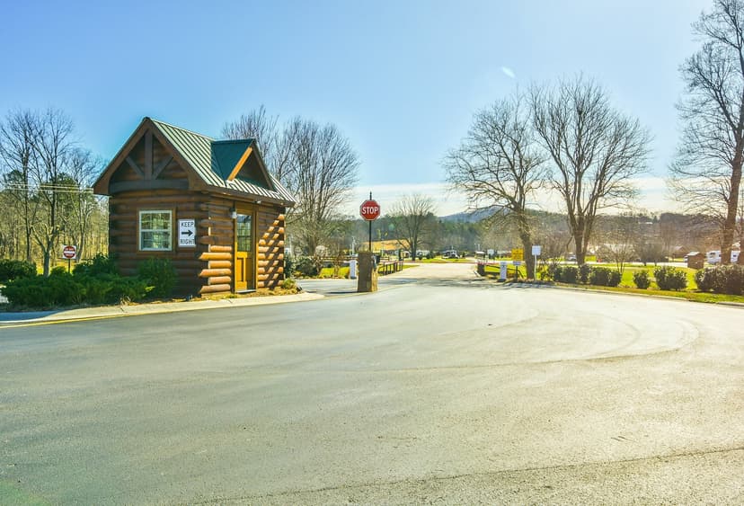 Crossing Creeks RV Resort & Spa