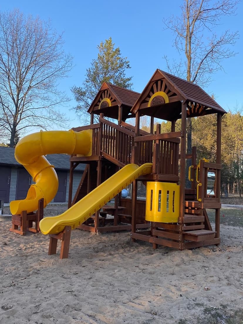 Buffalo Lake Camping Resort