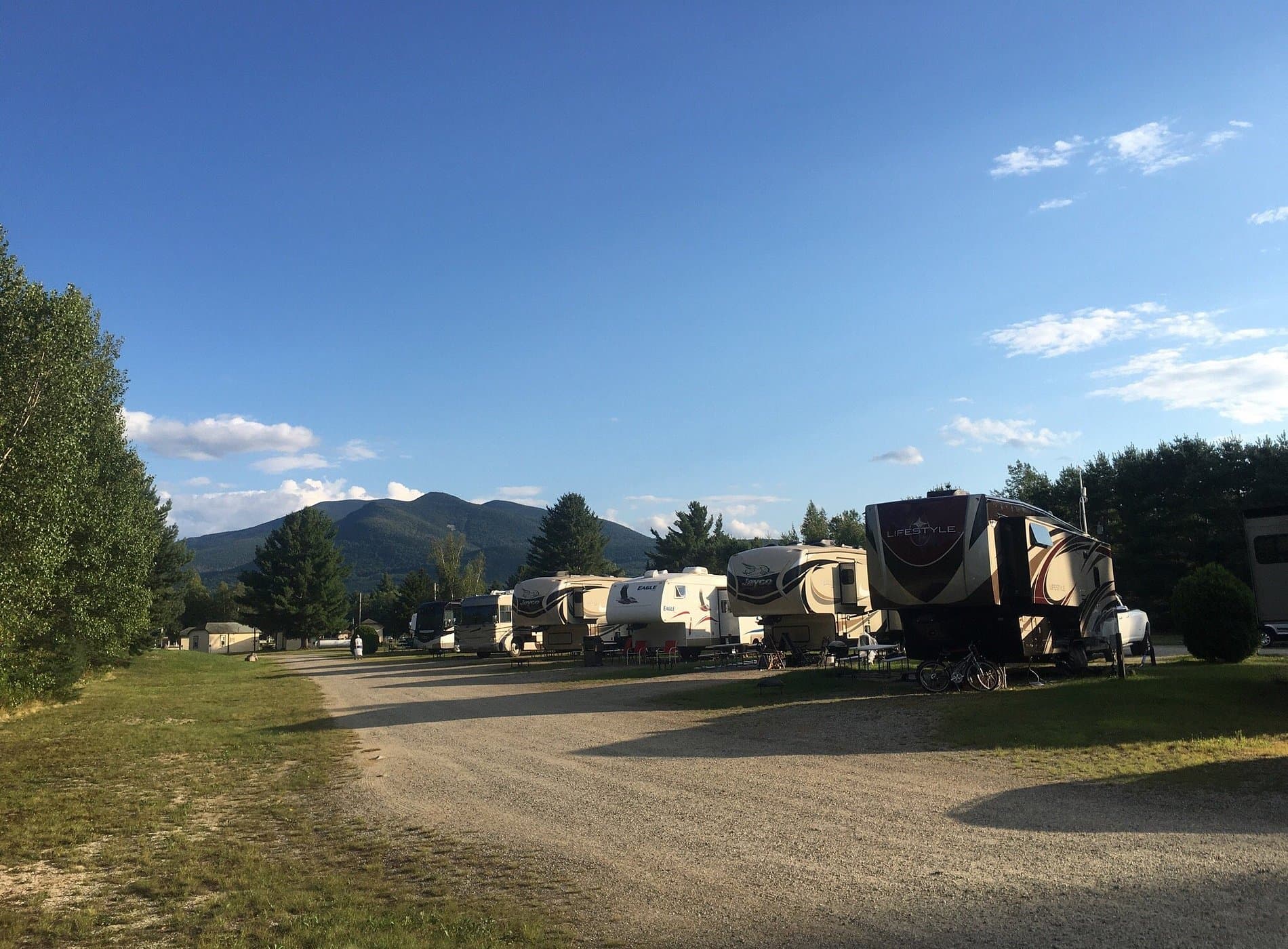 Twin Mountain Motor Court & RV Park