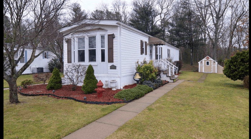 VILLAGE AT WORDENS POND CLUB HOUSE