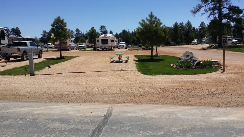 Escalante View Ruby's Inn Employee RV Park