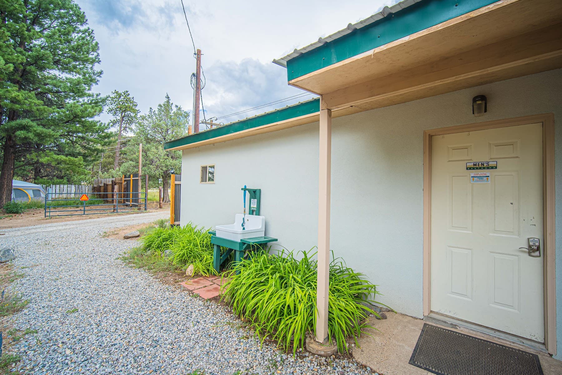 Sugarbush Campground & Liquor Store