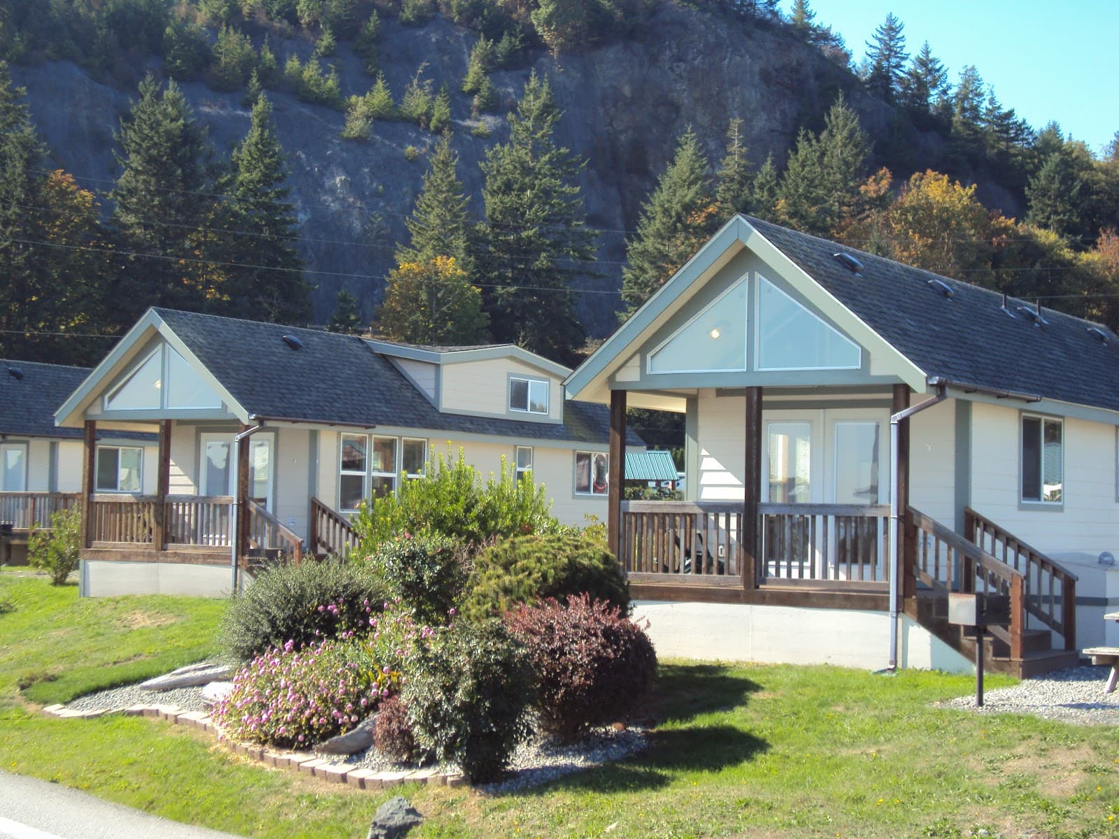 Fidalgo Bay RV Resort, Cabins and Event Venue