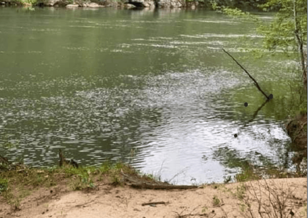 J & B on the River (Tugaloo)