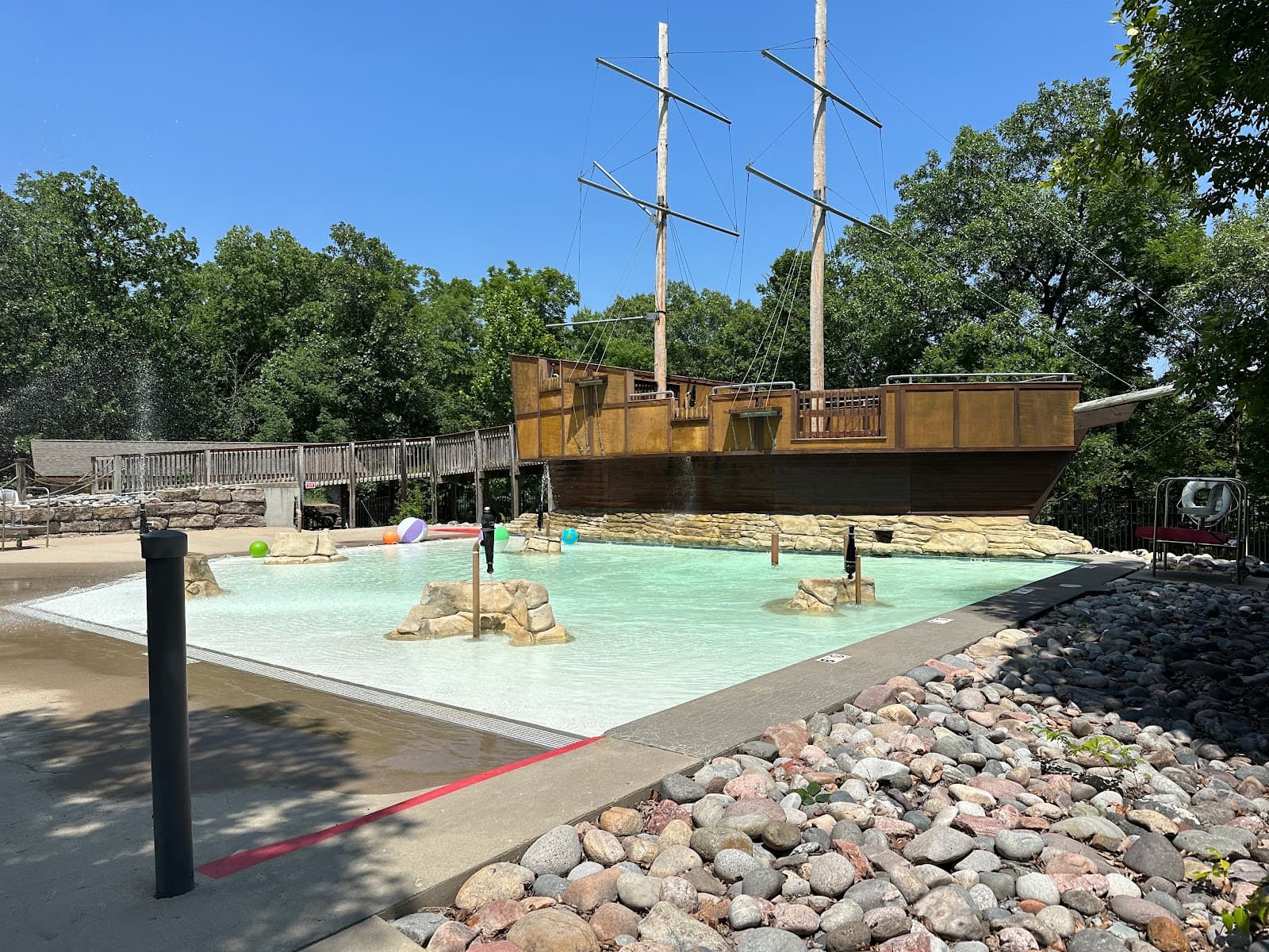 Cub World Pirate Ship Water Park