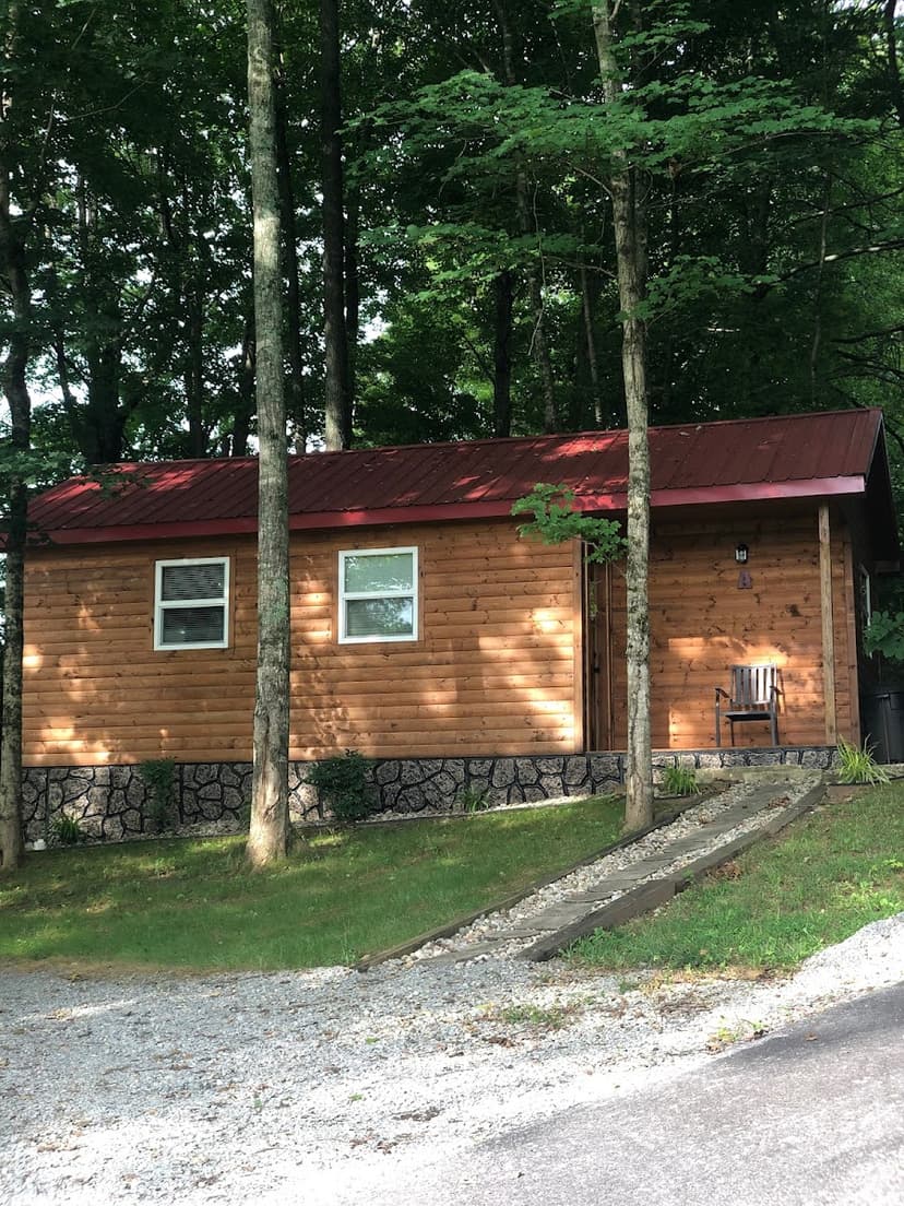 Sherwood Retreat Cabins and Campground