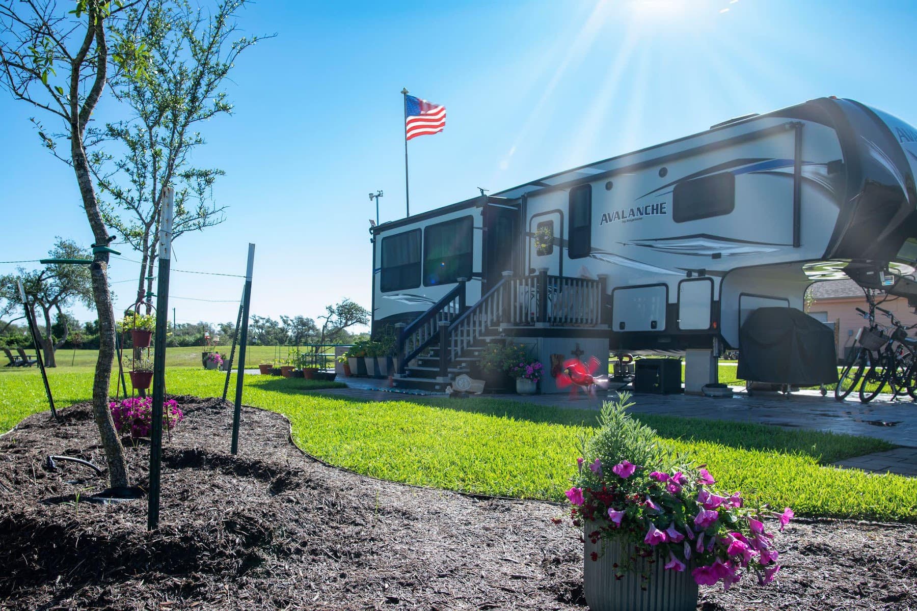Southern Oaks RV Resort - RV Park & Campground