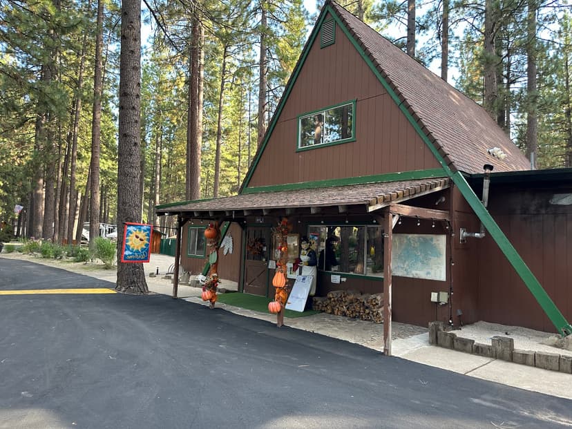 Feather River RV and Mobile Home Park