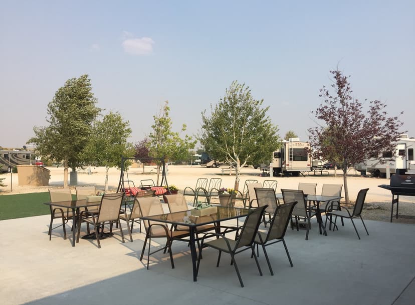 Rivers Edge RV and Cabins Resort