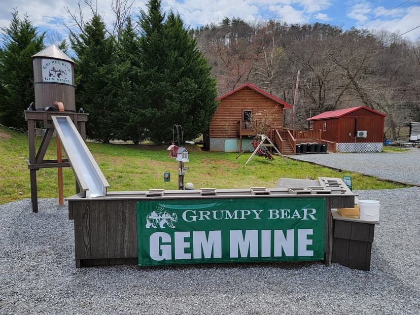 Grumpy Bear Campground & Gem Mine