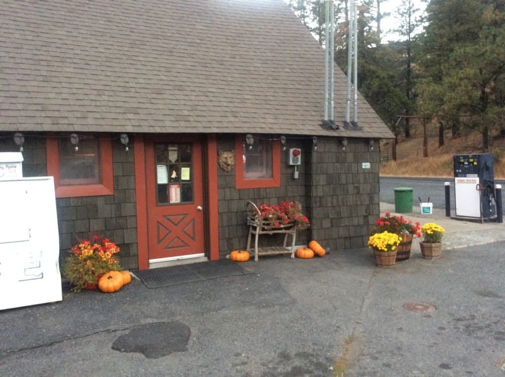 Squaw Rock RV Resort & Campground (Naches, Washington) photo