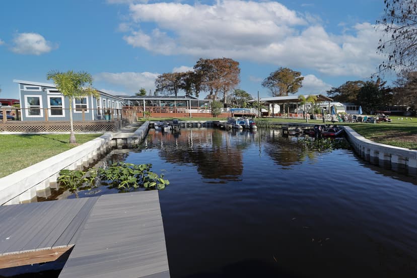 Zachary Taylor Waterfront RV Resort