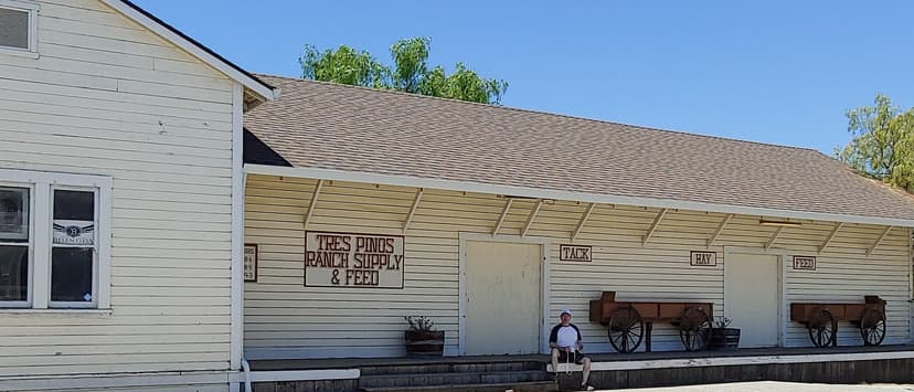 Pinnacles Campground Store